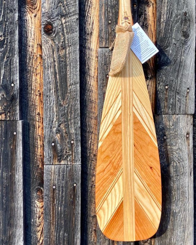 Kayak Paddles: Wooden & Composite Paddles